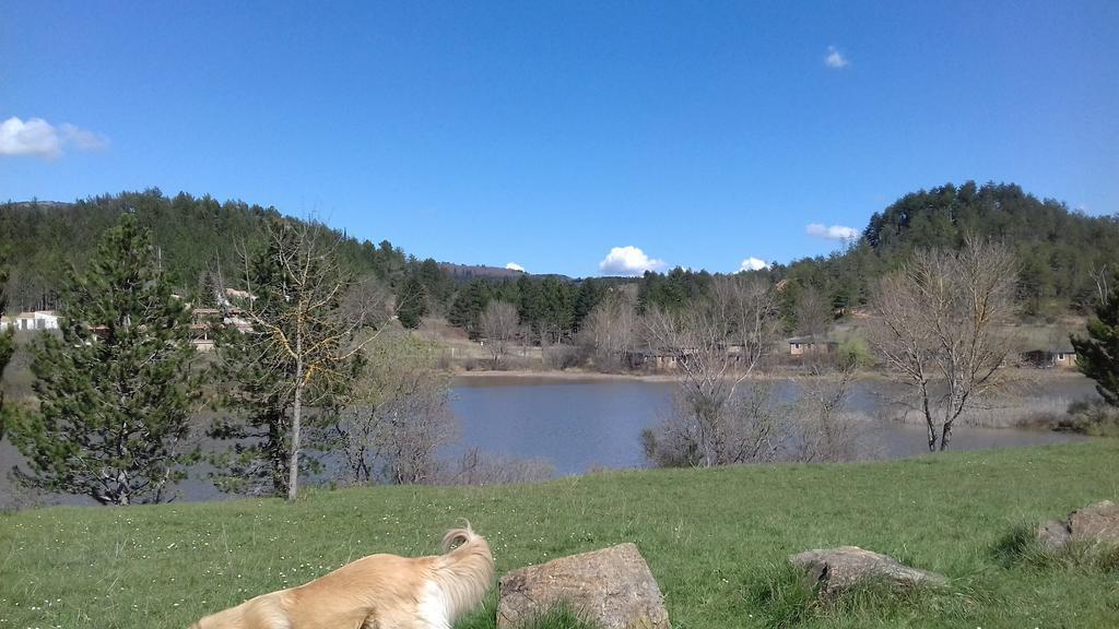 Le Gite De Cristal Proche Bugarach Granes Buitenkant foto